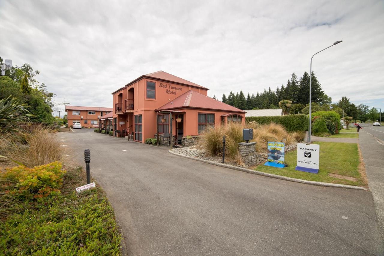 Red Tussock Motel Te Anau Buitenkant foto